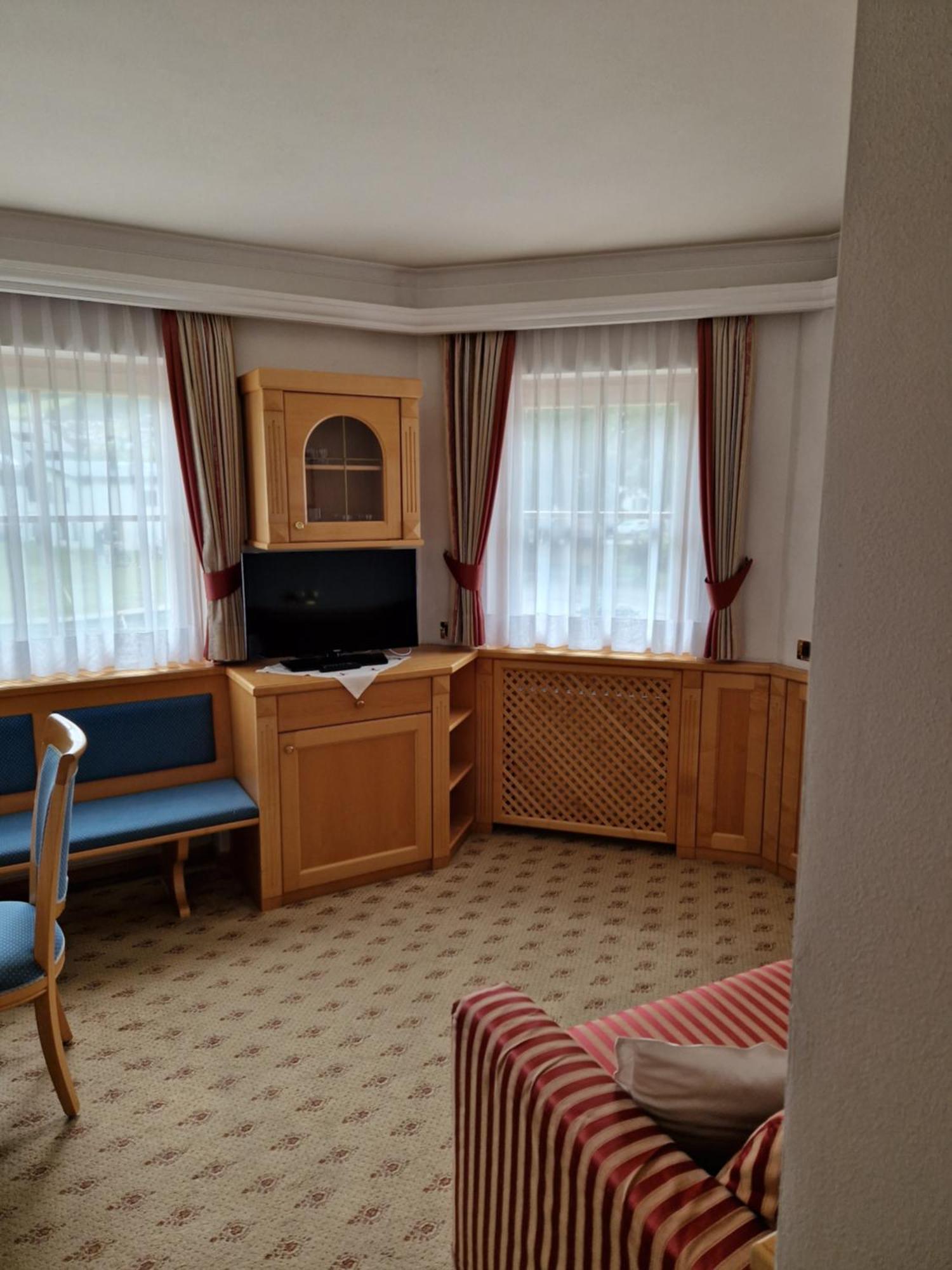 Residence Ciastel Ortisei Ngoại thất bức ảnh